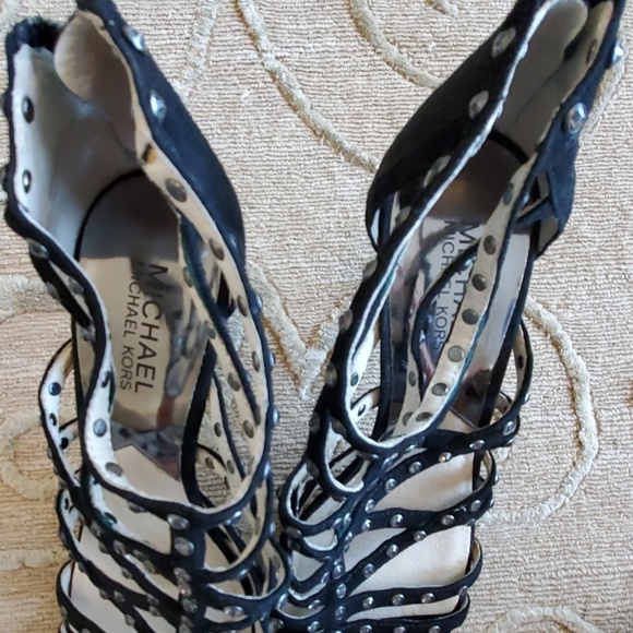 NEW! Michael Kors, Black Heels - Picture 6 of 8